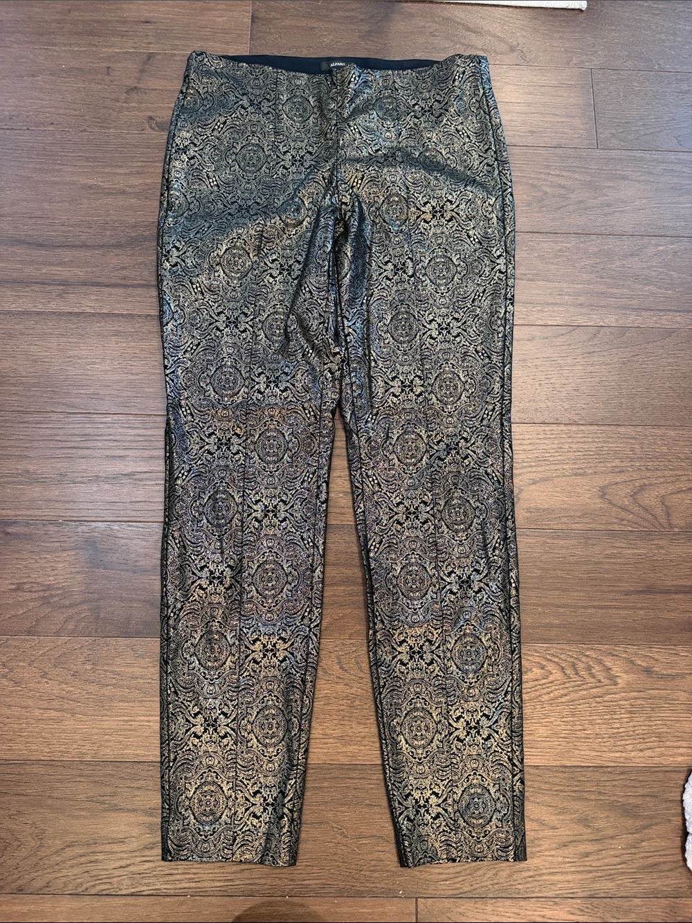 Alfani Metallic Paisley Comfort Waist Pull On Skinny Pants Size 10 - C76-067